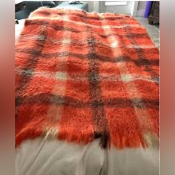 Vintage 1950's Hudson's Bay Mohair Red Plaid Throw Blanket Made in Scotland Cozy - Picture 13 of 14